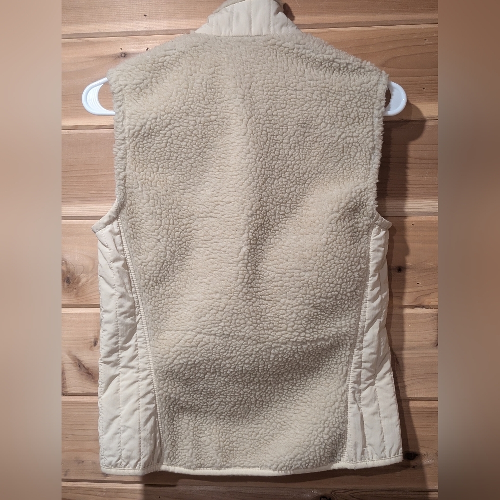 Patagonia Cream Fleece Vest - Picture 3 of 5
